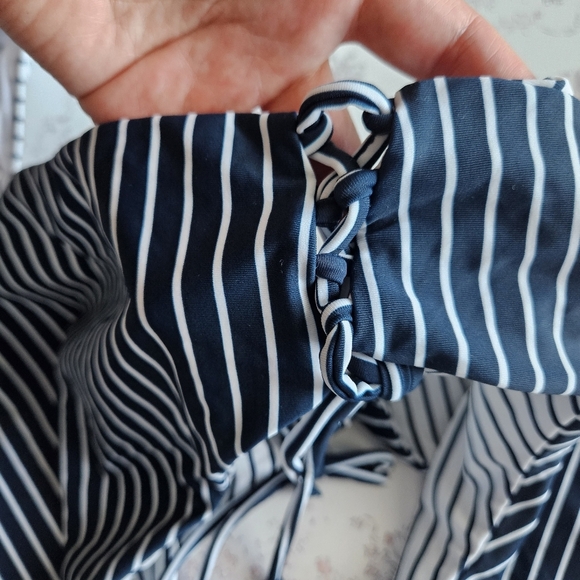 NWT! Cupshe Strappy Top & Reversible Bottoms Bikini Navy/White Stripes Size XXL - Picture 5 of 6
